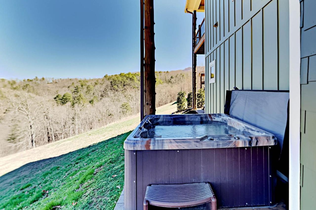 The Summit Of Locust Ridge - Luxe 3-Cabin Retreat Cabin Sevierville Exterior photo