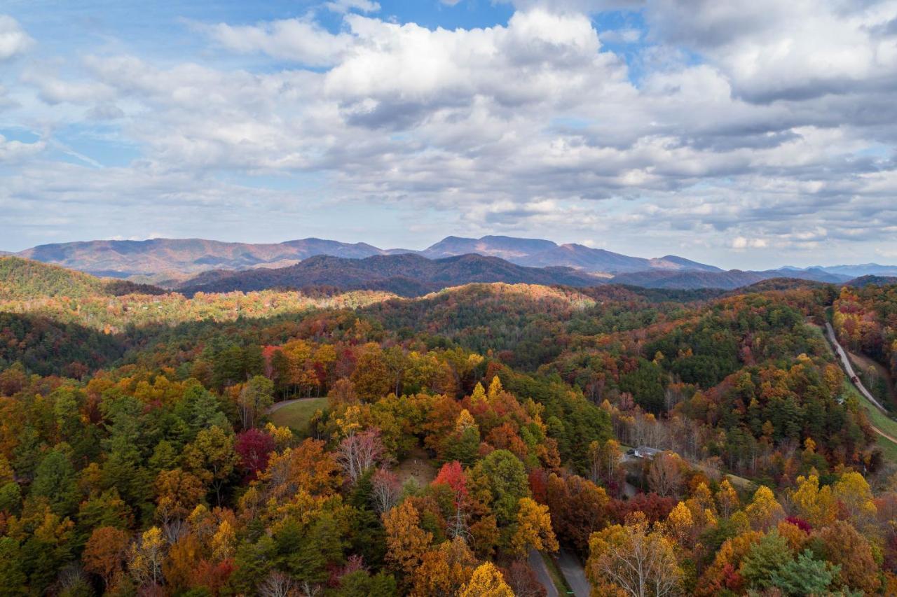 The Summit Of Locust Ridge - Luxe 3-Cabin Retreat Cabin Sevierville Exterior photo