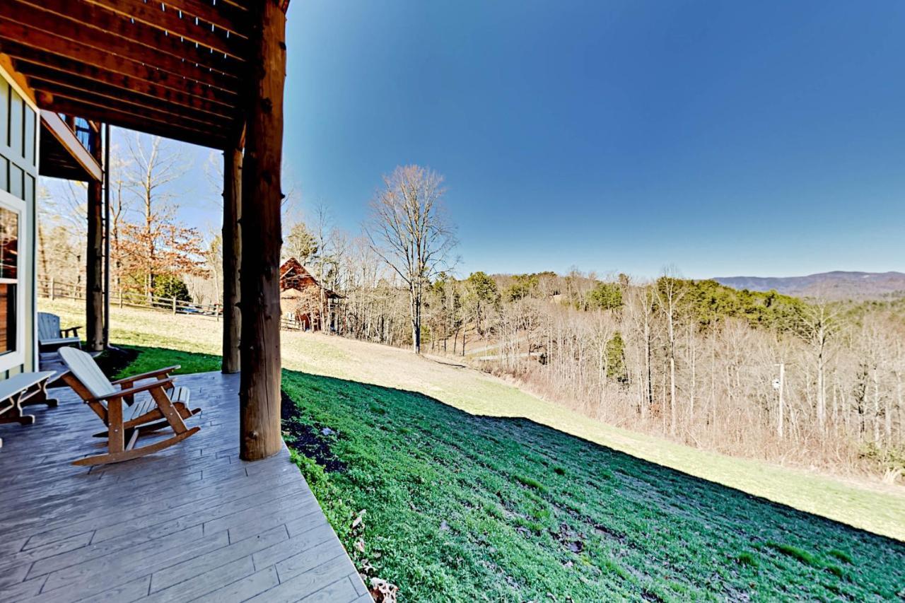 The Summit Of Locust Ridge - Luxe 3-Cabin Retreat Cabin Sevierville Exterior photo