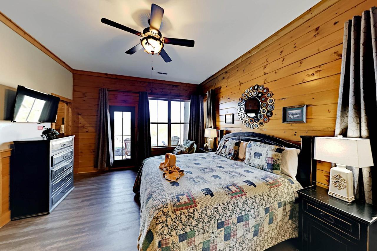 The Summit Of Locust Ridge - Luxe 3-Cabin Retreat Cabin Sevierville Exterior photo