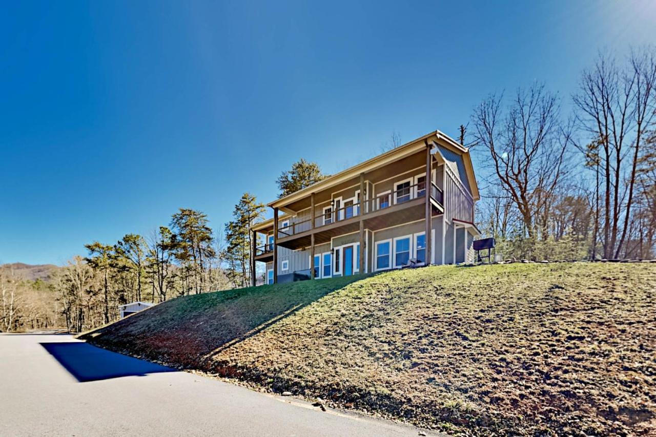 The Summit Of Locust Ridge - Luxe 3-Cabin Retreat Cabin Sevierville Exterior photo