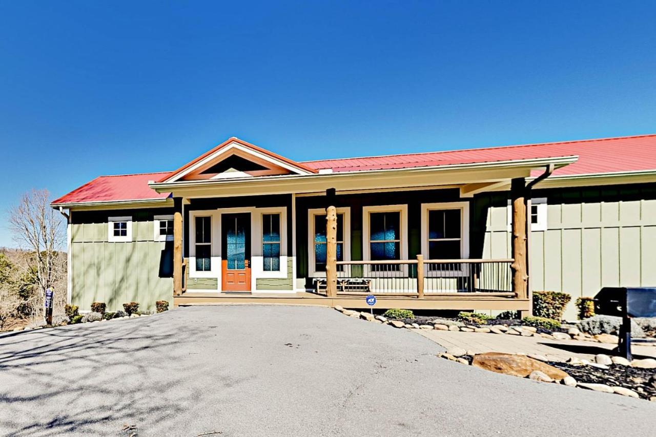 The Summit Of Locust Ridge - Luxe 3-Cabin Retreat Cabin Sevierville Exterior photo