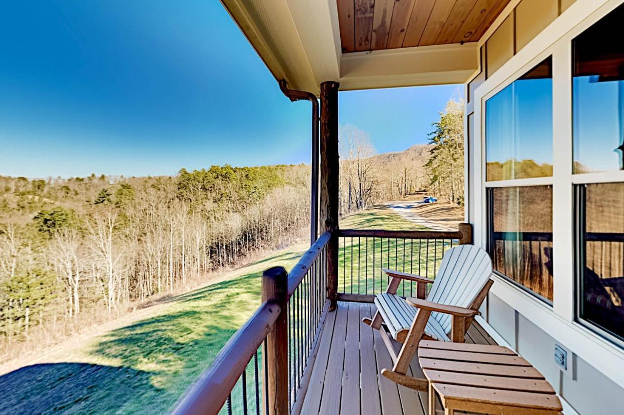 The Summit Of Locust Ridge - Luxe 3-Cabin Retreat Cabin Sevierville Exterior photo