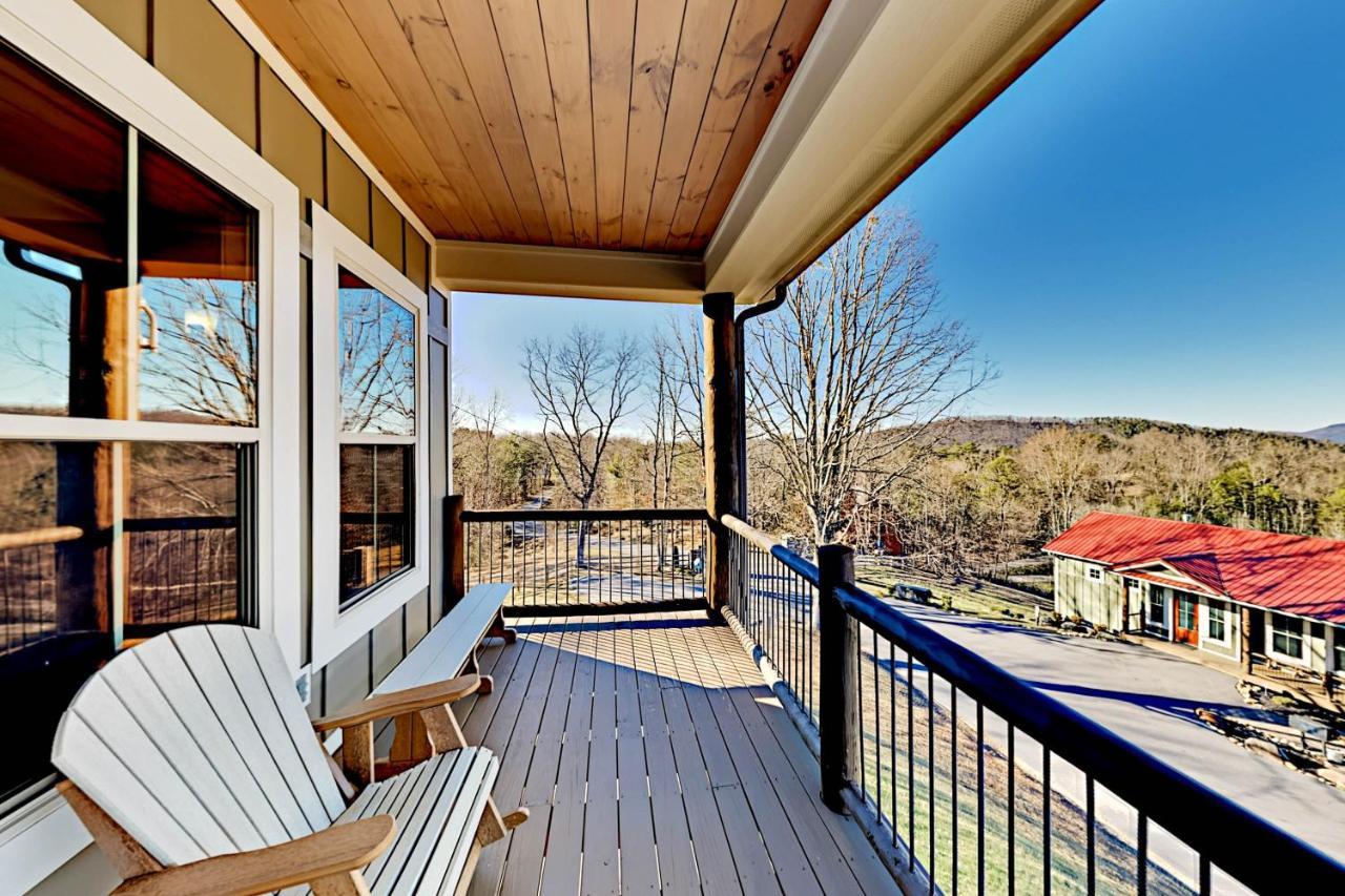 The Summit Of Locust Ridge - Luxe 3-Cabin Retreat Cabin Sevierville Exterior photo