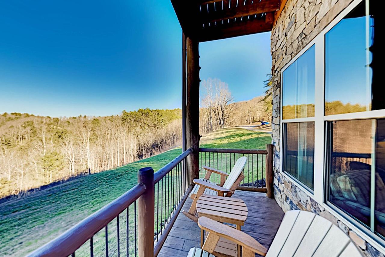 The Summit Of Locust Ridge - Luxe 3-Cabin Retreat Cabin Sevierville Exterior photo